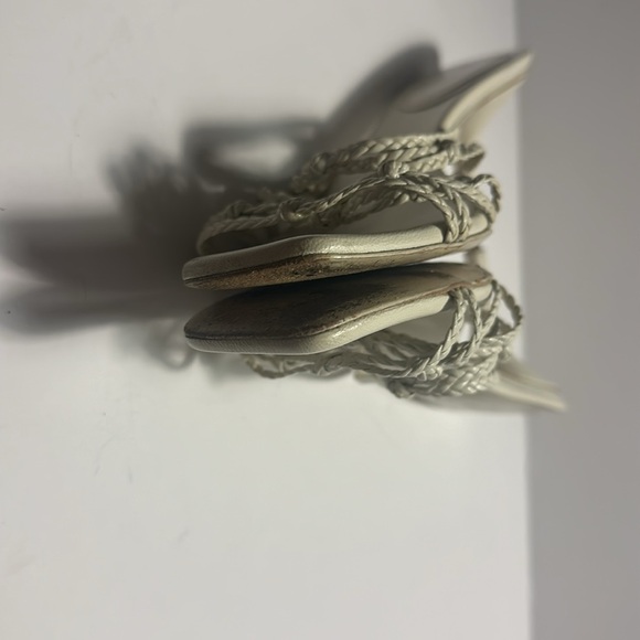 Gucci vintage braided strappy heel size 5B **needs heel posts *can buy on Amazon - Picture 10 of 15
